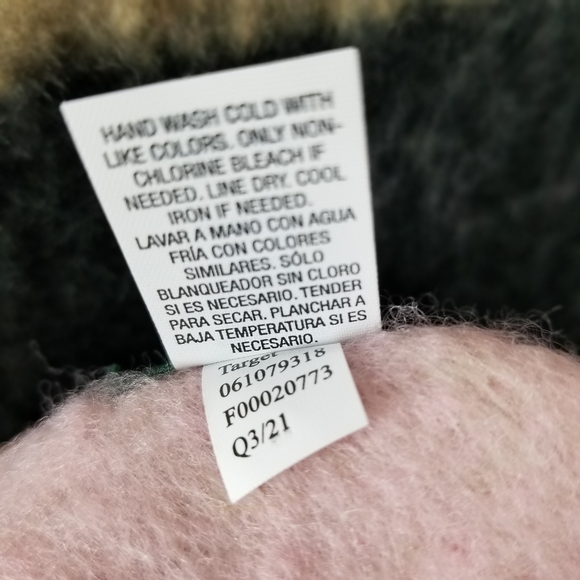 Wild Fable Scarf Rainbow Color Block Stripes Fuzzy Thick Fringe Rectangle 14x80 - Picture 6 of 6